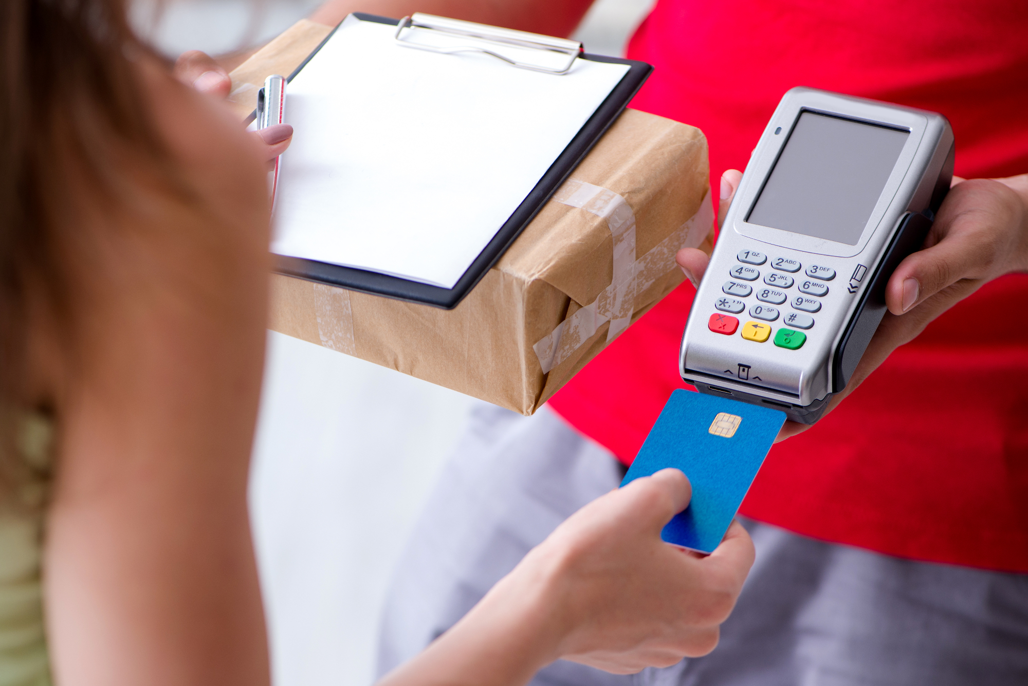Prenosni pos terminal res pride prav tudi na stojnicah