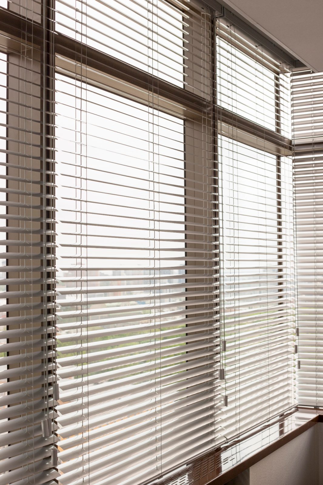Notranje žaluzije omogočajo zasebnost brez občutka zaprtosti